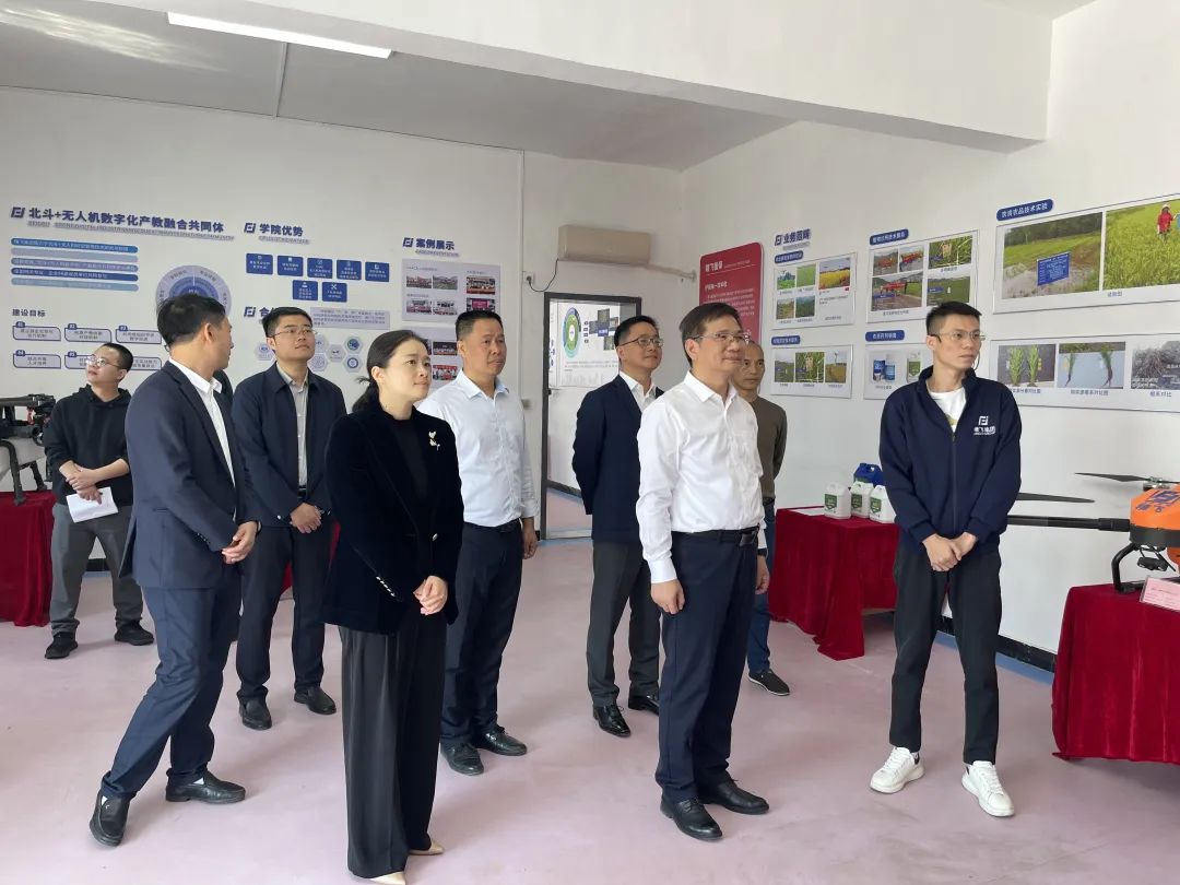 【精飛要聞】湖南省工信廳廳長王衛(wèi)安一行調(diào)研茶陵慧飛智能，指導(dǎo)鄉(xiāng)村振興工作